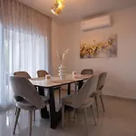 Erofili 2 *